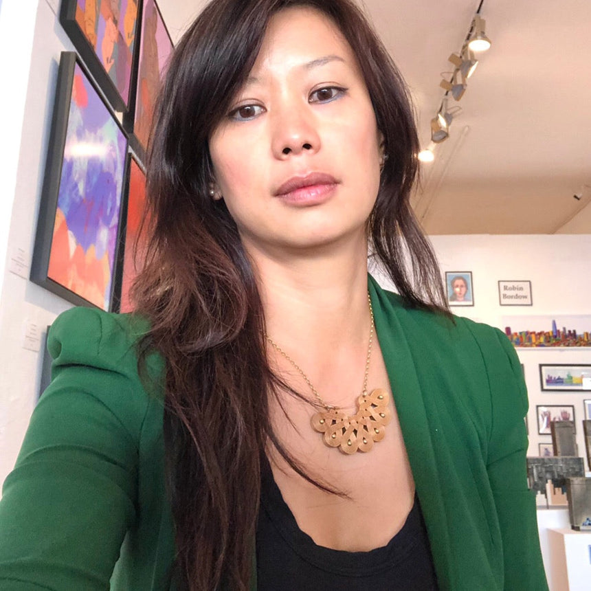 Peacock necklace (Grey)